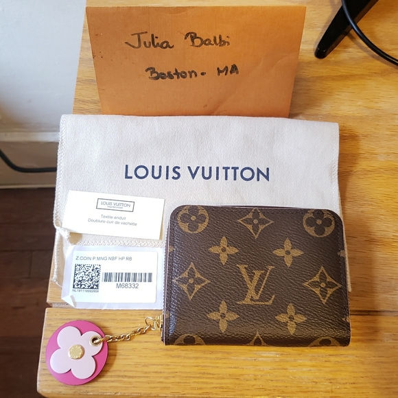 SOLDLouis Vuitton Flower/Bloom Zippy coin purse - Picture 1 of 8